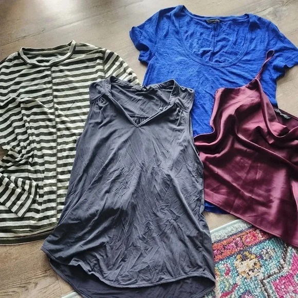 Lot of 4 Banana Republic Tops - Picture 1 of 12